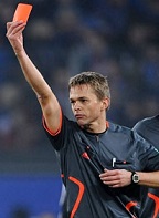 www.URBORN.de - Schiedsrichter Rote Karte